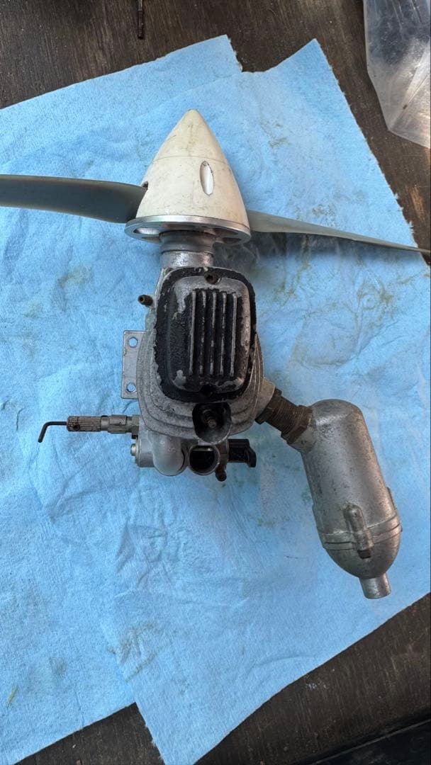 飛行機　ラジコン　エンジン　YS ? FZ-53