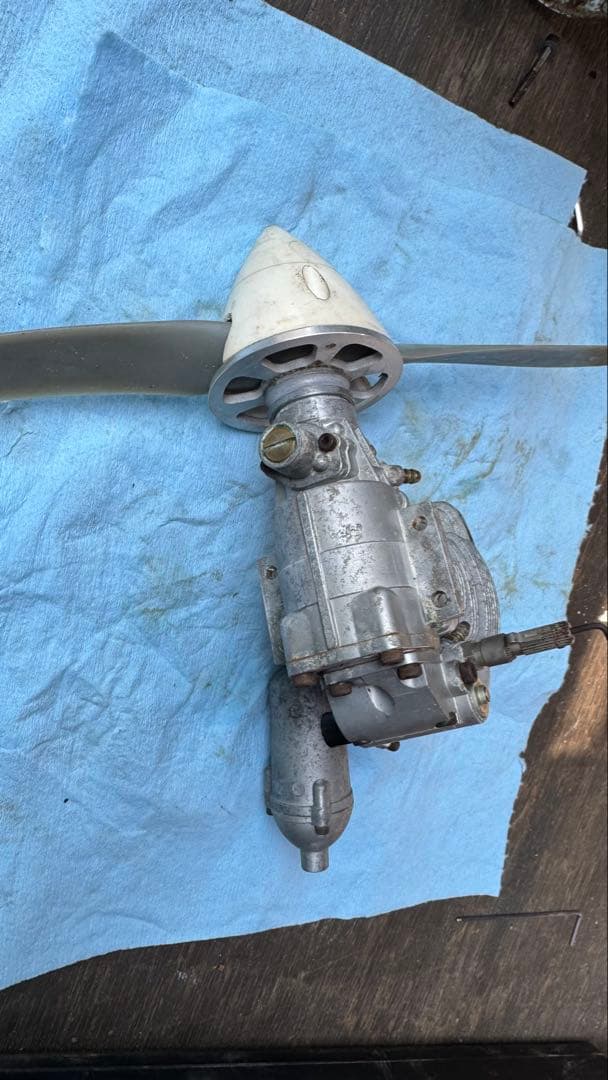 飛行機　ラジコン　エンジン　YS ? FZ-53