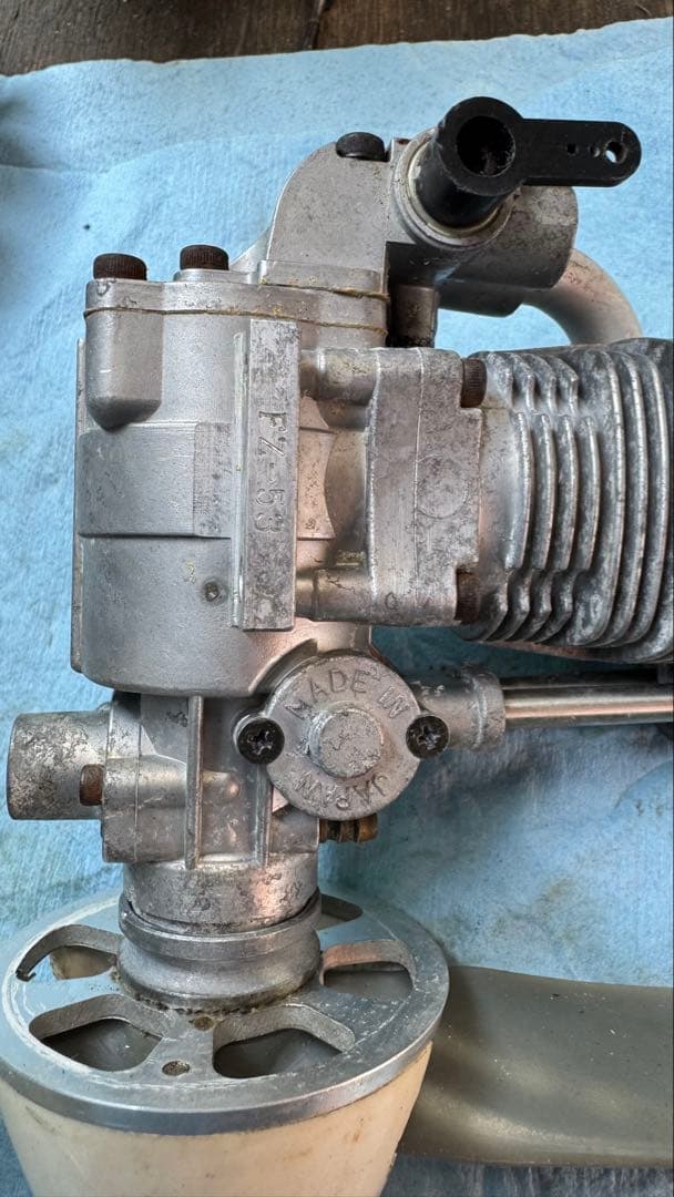 飛行機　ラジコン　エンジン　YS ? FZ-53