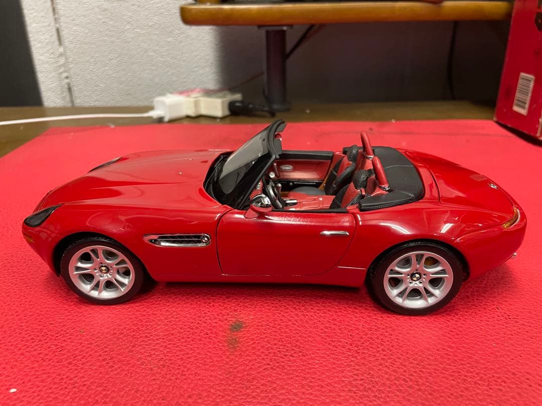 京商　BMW Z8 レッド