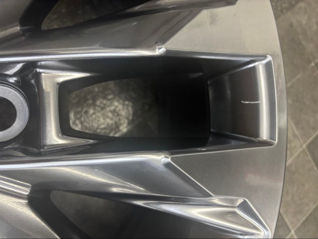 ランドクルーザー300ZX 純正 20インチ 8J+60 139.7 　1本