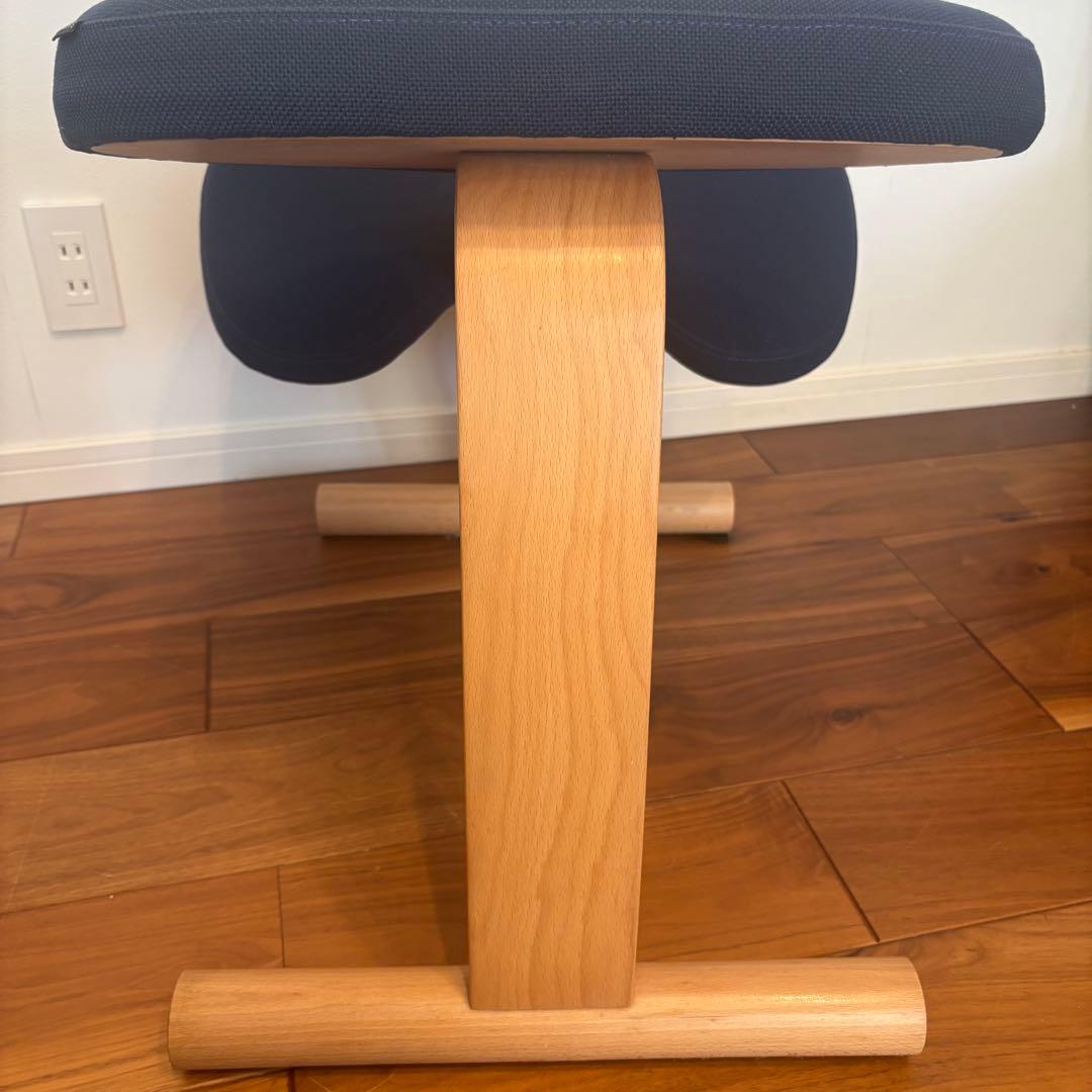 極美品 バランスイージー バランスチェア ネイビー サカモトハウス 日本製