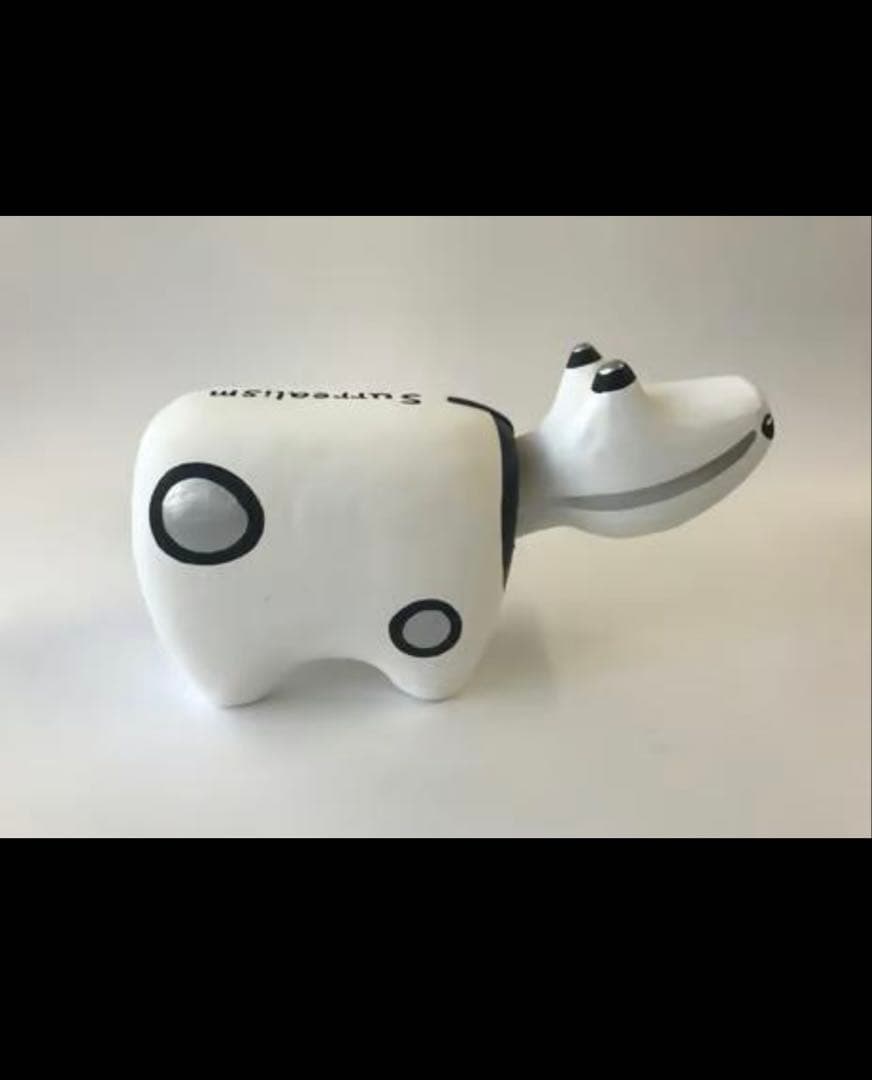 赤べこ あかべこ ダリ ひげべこ シュールレアリスム 諸橋近代美術館