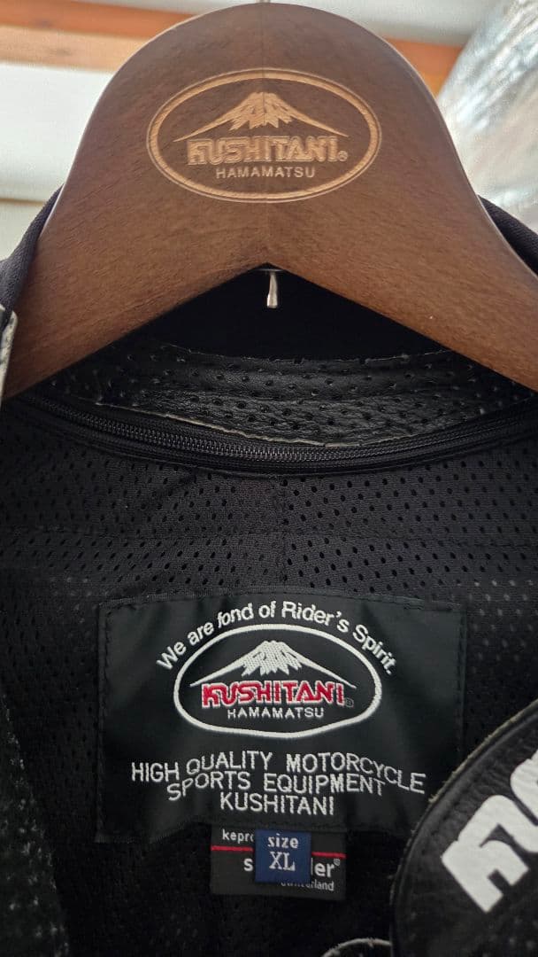 クシタニ　K-0086XX ACCRETE SUIT ブラック XLサイズ　美品