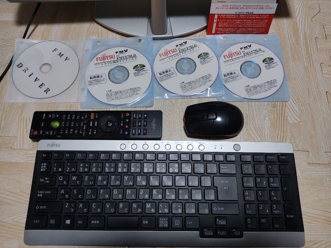 富士通　パソコン　ESPRIMO　FH78/LD