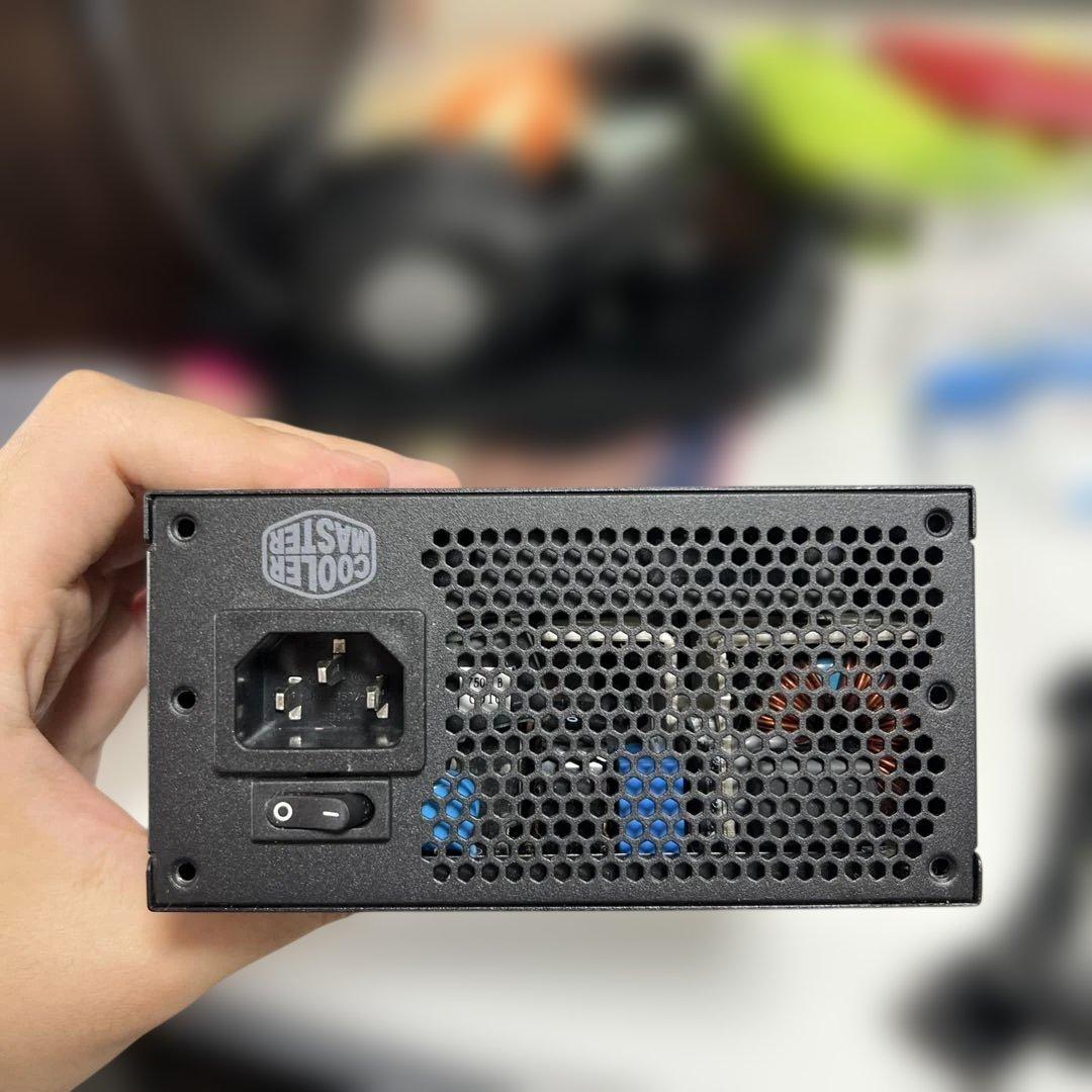 Cooler Master V750 SFX GOLD 750W PC電源