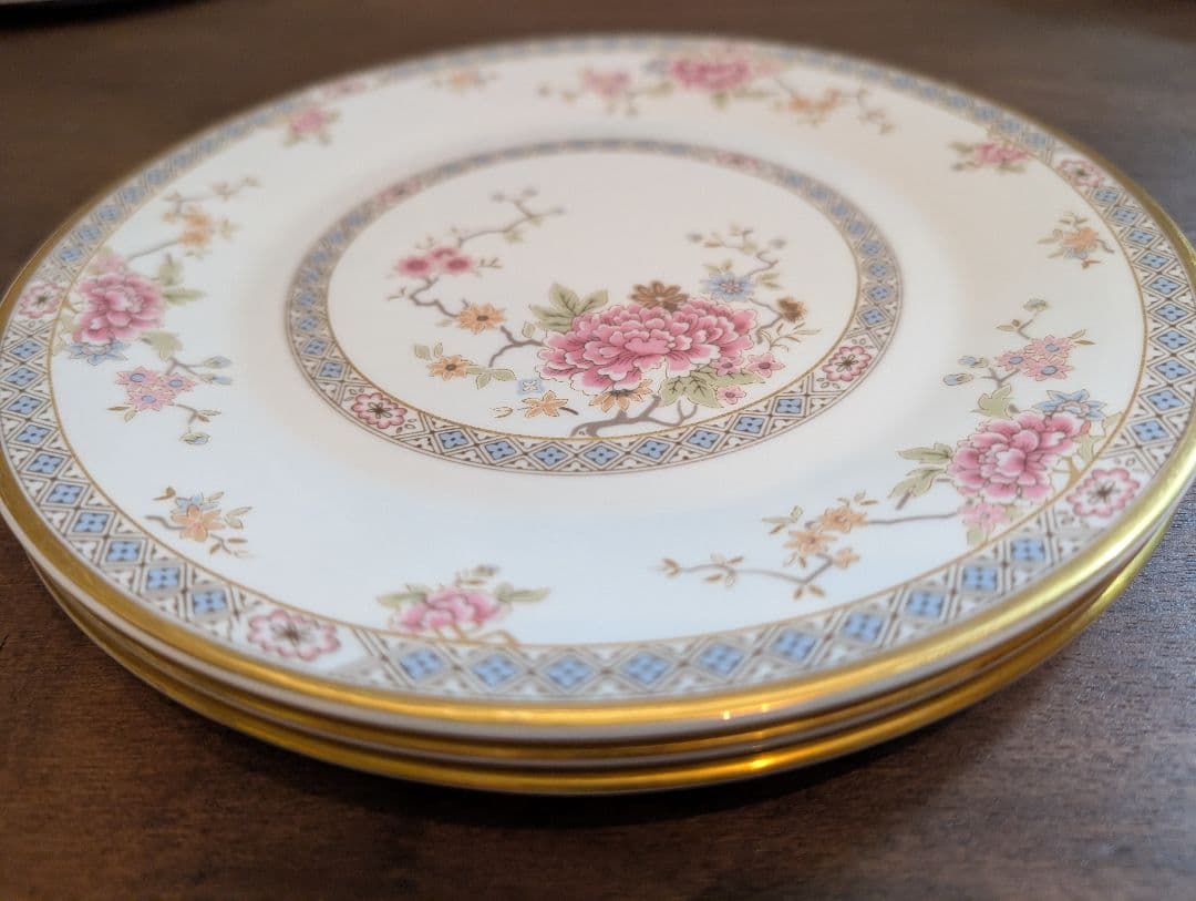 ロイヤルドルトン　カントン　20.5㎝×３枚