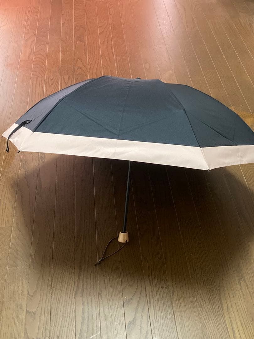 【新品未使用】サンバリア100 折りたたみ日傘 ３段折 コンビ ブラック