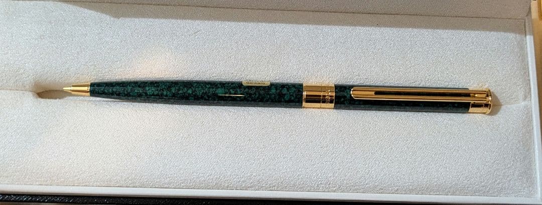 新品未使用　廃盤　MONTBLANC　ノブレスオブリージュ　グリーンマーブル