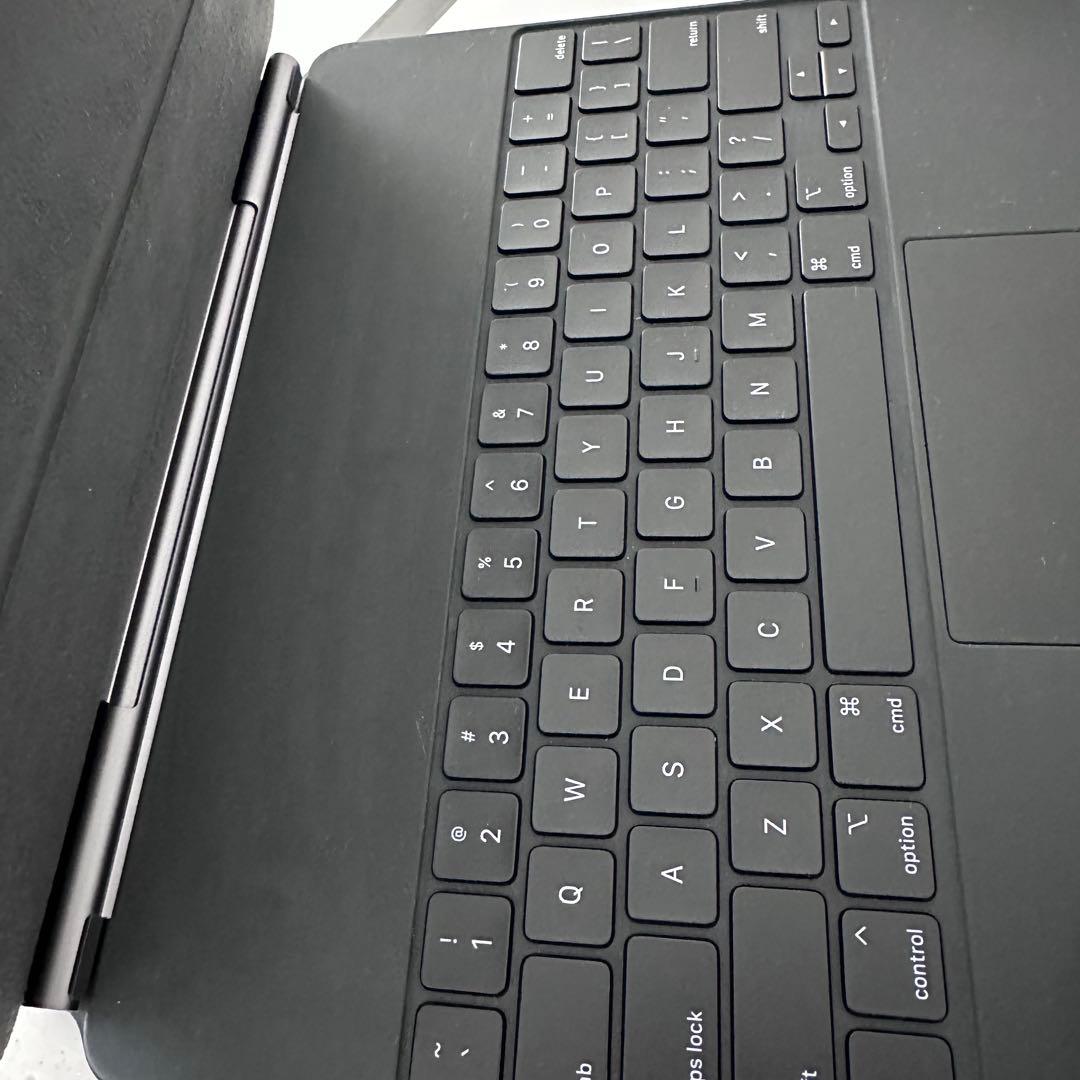 iPad Pro 用　Magic Keyboard 12.9 inch