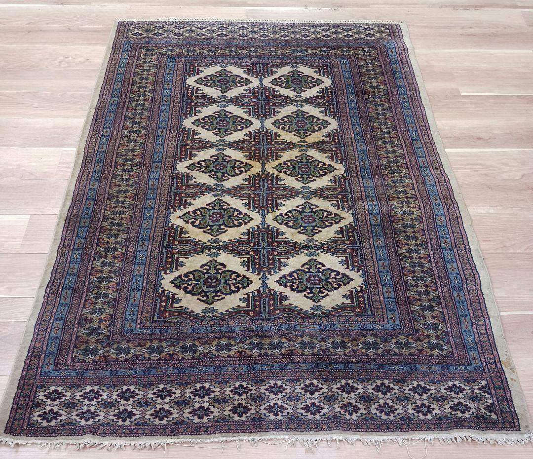 Y3202 パキスタン絨毯 ウール 手織り 180×128㎝