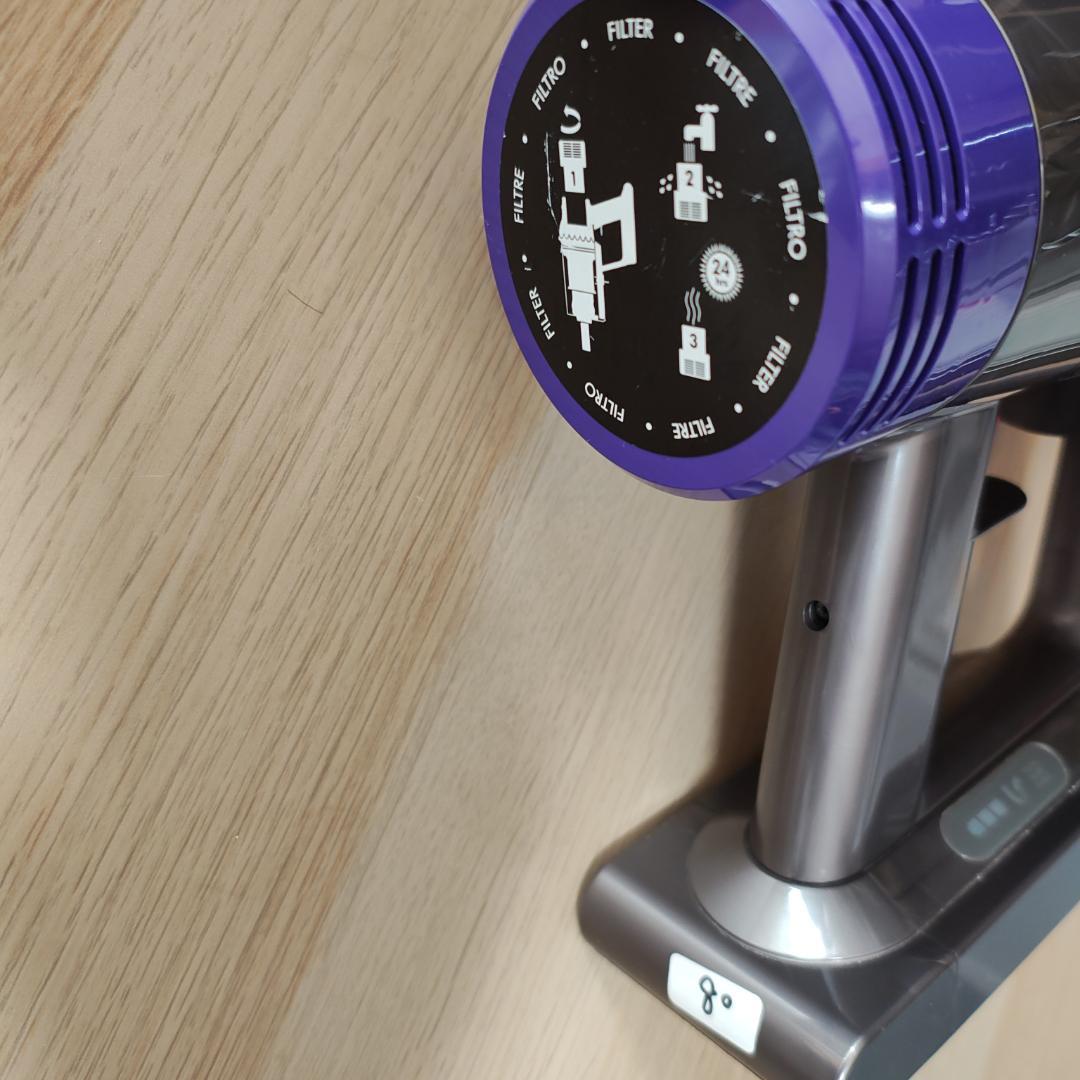 ダイソン★コードレス掃除機★V10本体★ＳV12★バッテリー新品と同等★確2