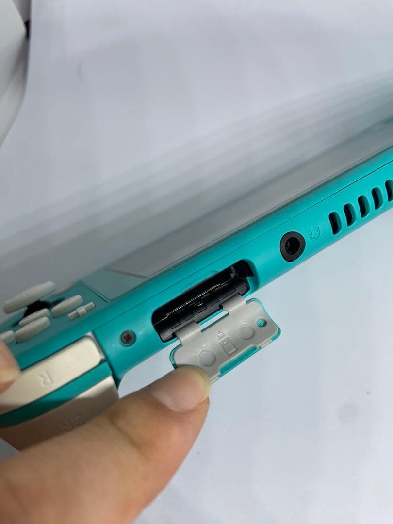 Nintendo Switch Lite ターコイズブルー