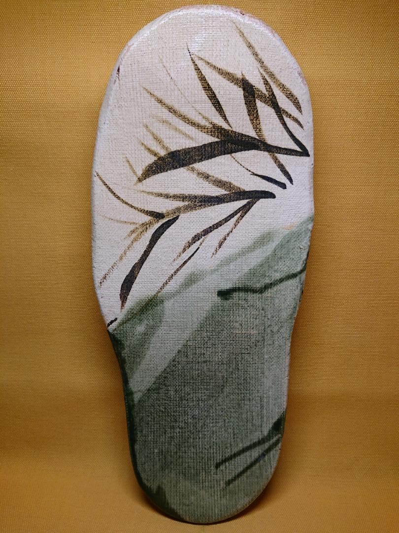 【美品】板皿　長皿　草文　陶器　置物　インテリア　工芸品　美術品　A3158