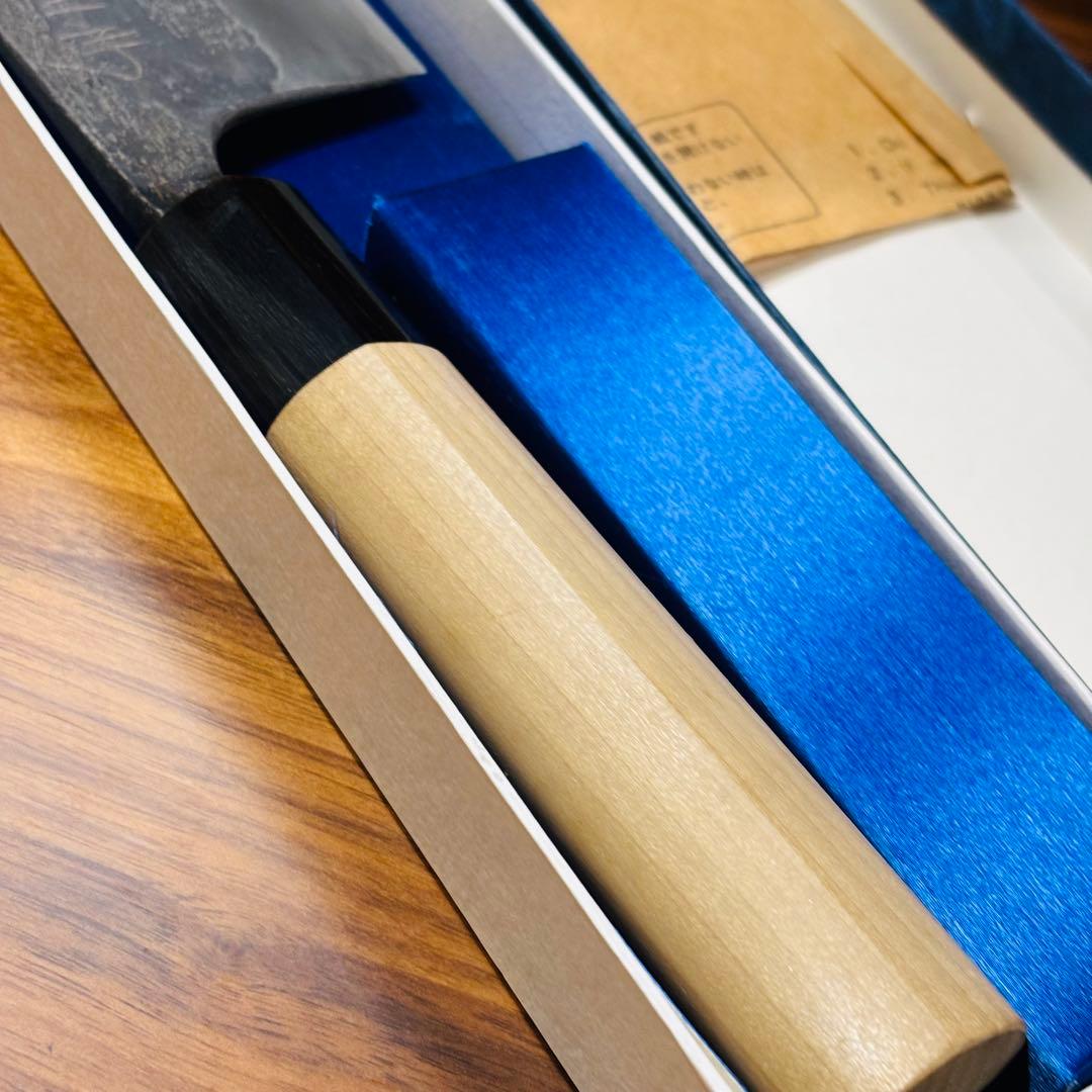 重房　包丁　三条鍛冶　飯塚解房　(銘/重房) 165mm 菜切包丁　黒打ち仕様