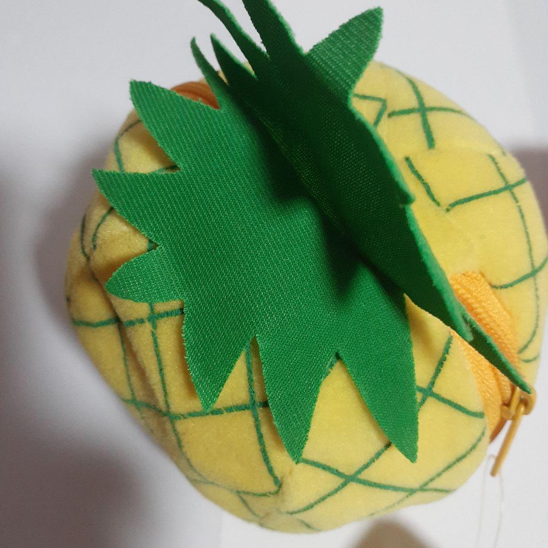 ハローキティ　パイナップル　きのこ　ぬいぐるみ