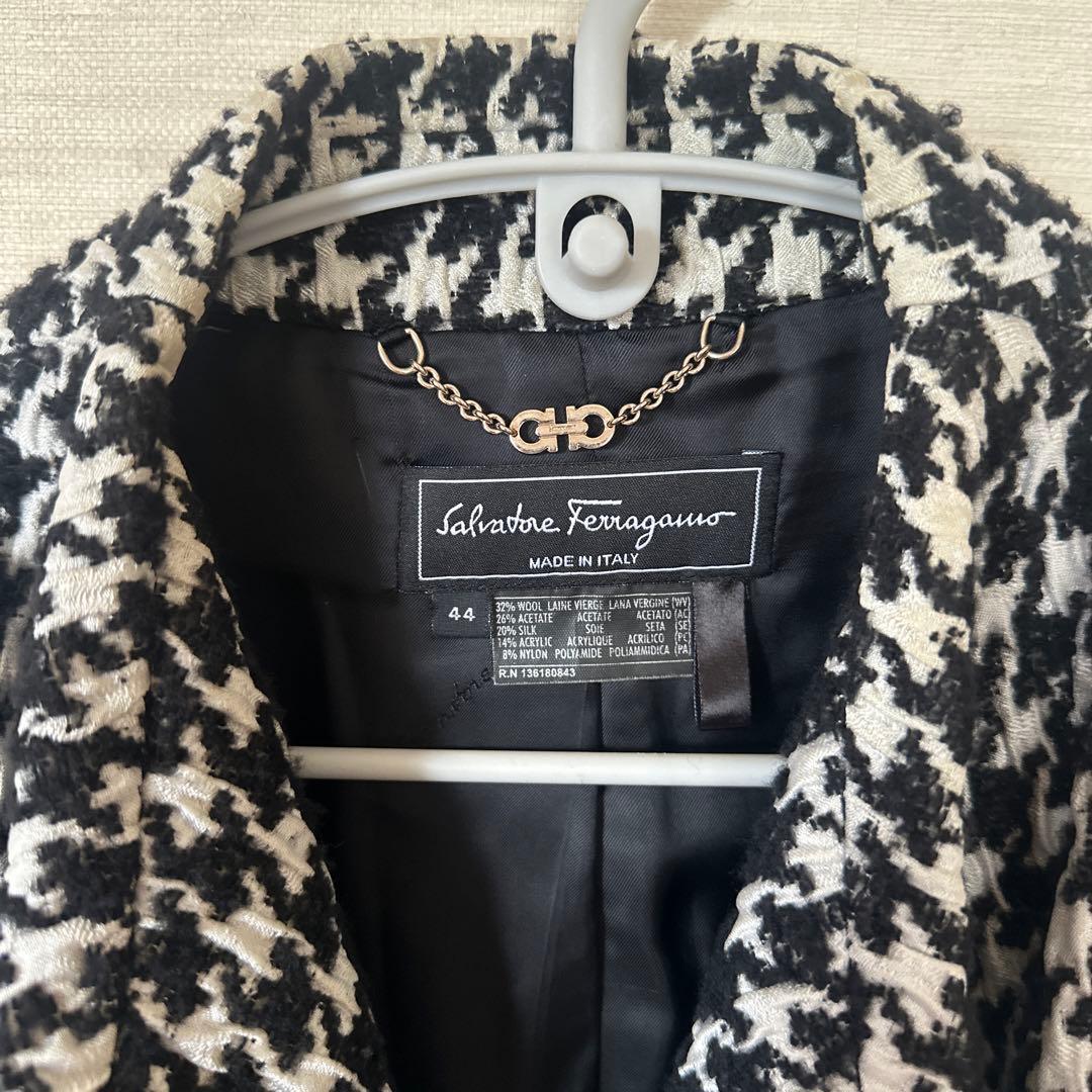 フェラガモ　ジャケットコート　千鳥格子　44