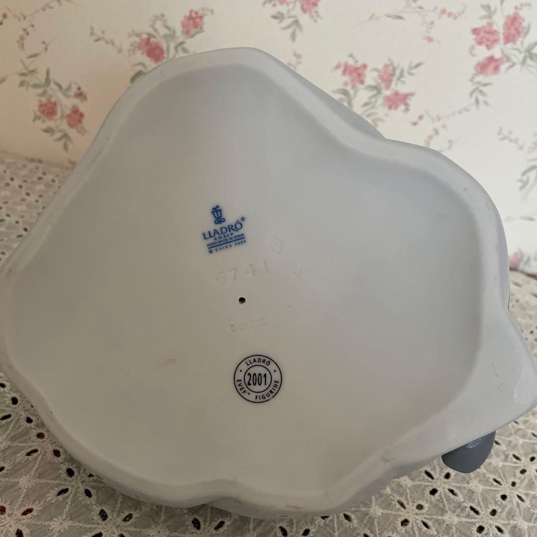 リヤドロ　￼lladro バニーkiss 6741絶版￼