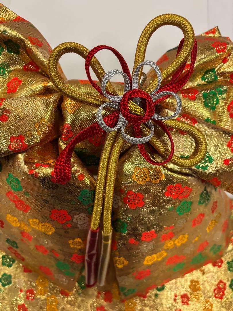 七五三　女の子着物セット　華やかピンク　花車　雪輪　金箔たたき　撫子