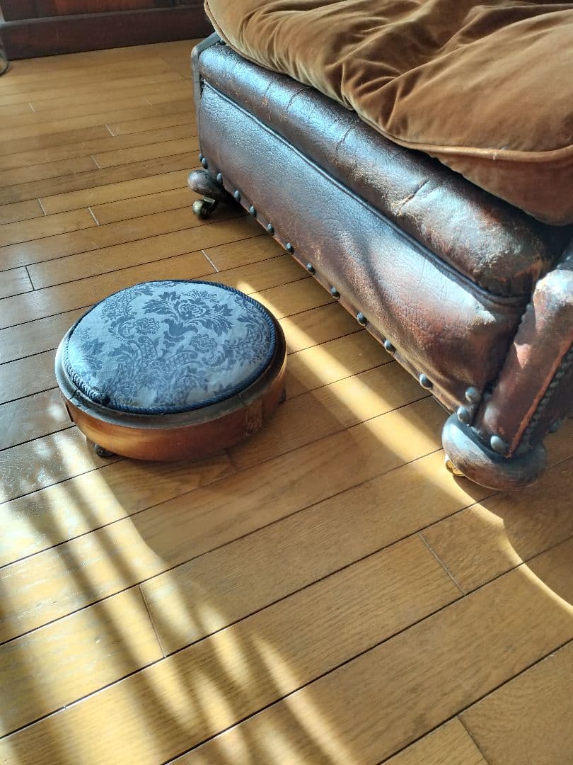 イギリスアンティークフットスツール