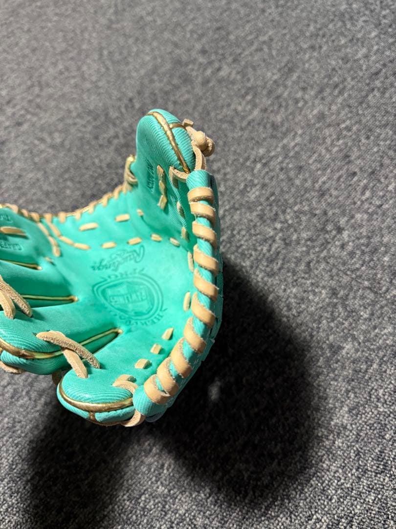 【極美品】Rawlings 投手用 右投 軟式 グリーン ミント 野球