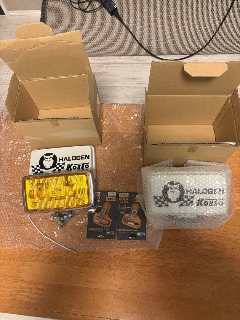 KOITOハロゲンフォグランプ角型