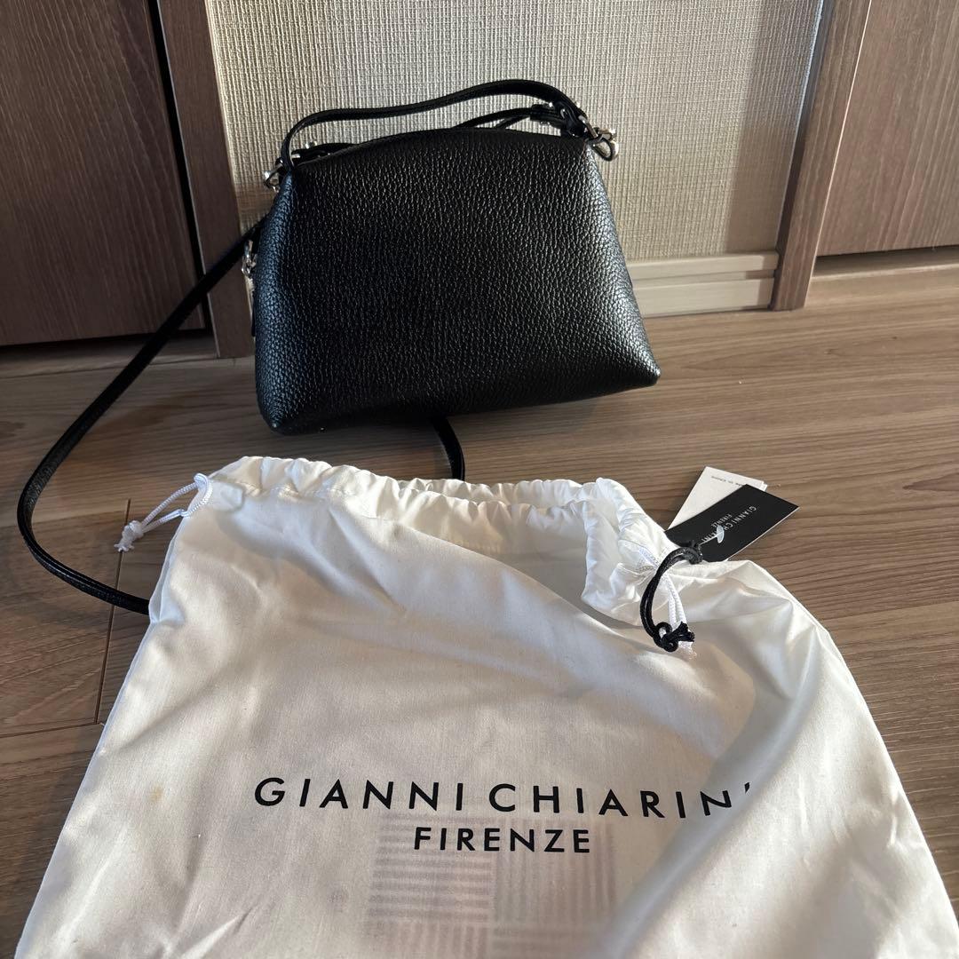 ジャンニキアリーニ　バッグ