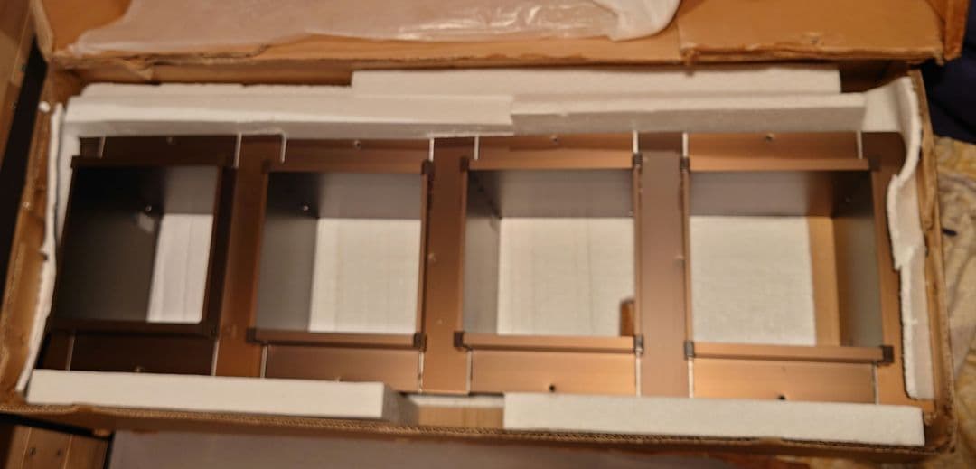 天窓など創意工夫に小さなアルミサッシ4個セット　ドゥーパやDIY、小屋作りに