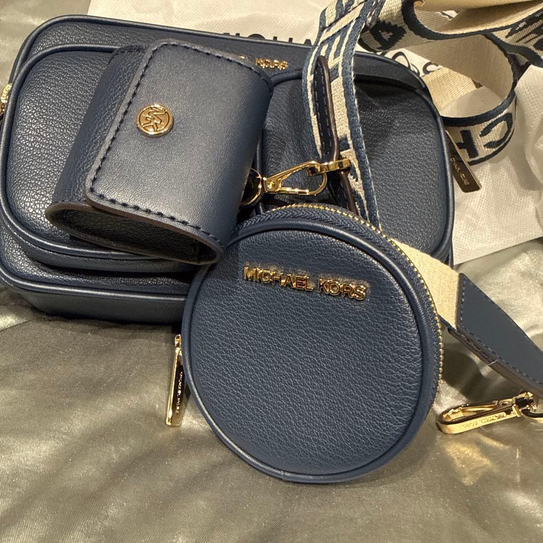 【ロゴストラップあり】MICHAEL KORS ネイビー ショルダーバッグ