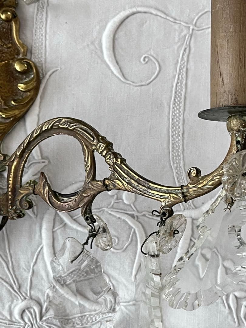 【美品】フランスアンティーク クリスタルドロップ 2灯ブラケット[2409]