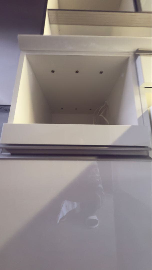 岡山県　31日まで送料込み！パモウナ　大型食器棚　8000円引き中