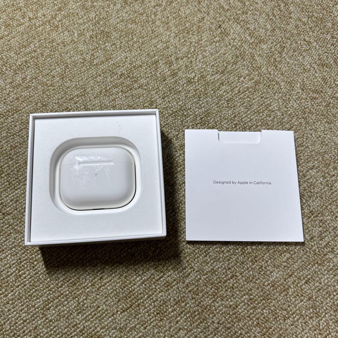 AirPods 本体 Lightning充電ケース付き