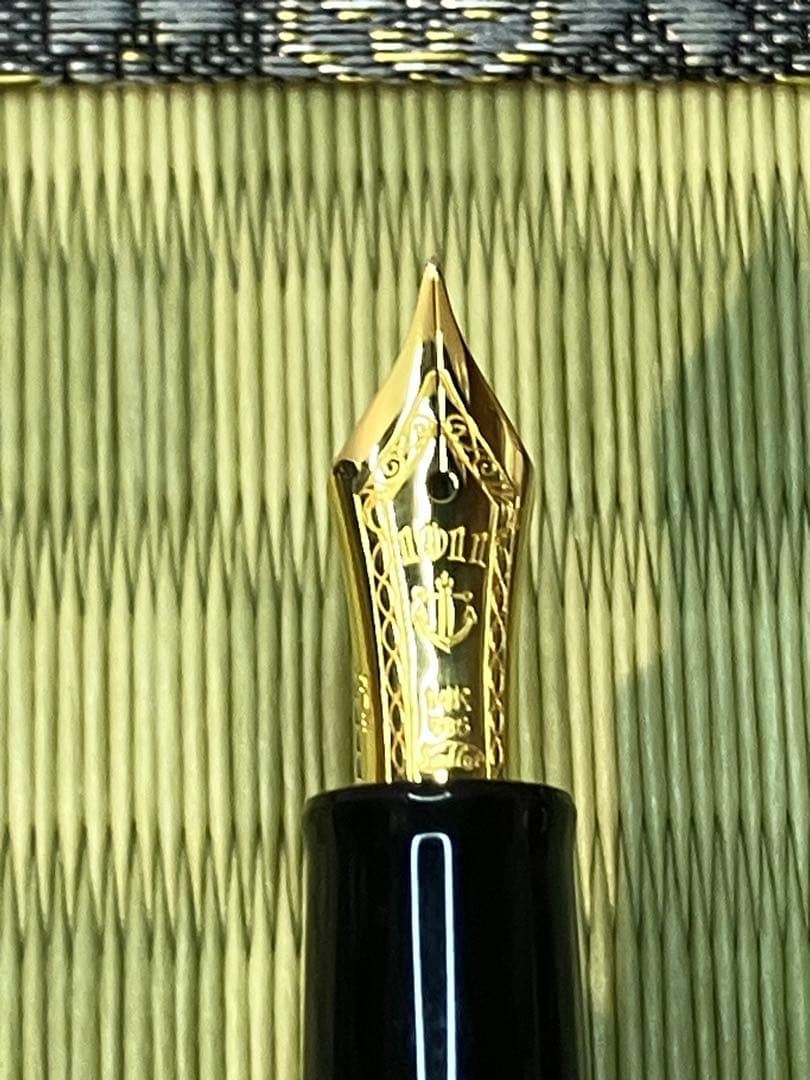 セーラー　プロフィット蒔絵万年筆　鶴に瑞雲　字幅M