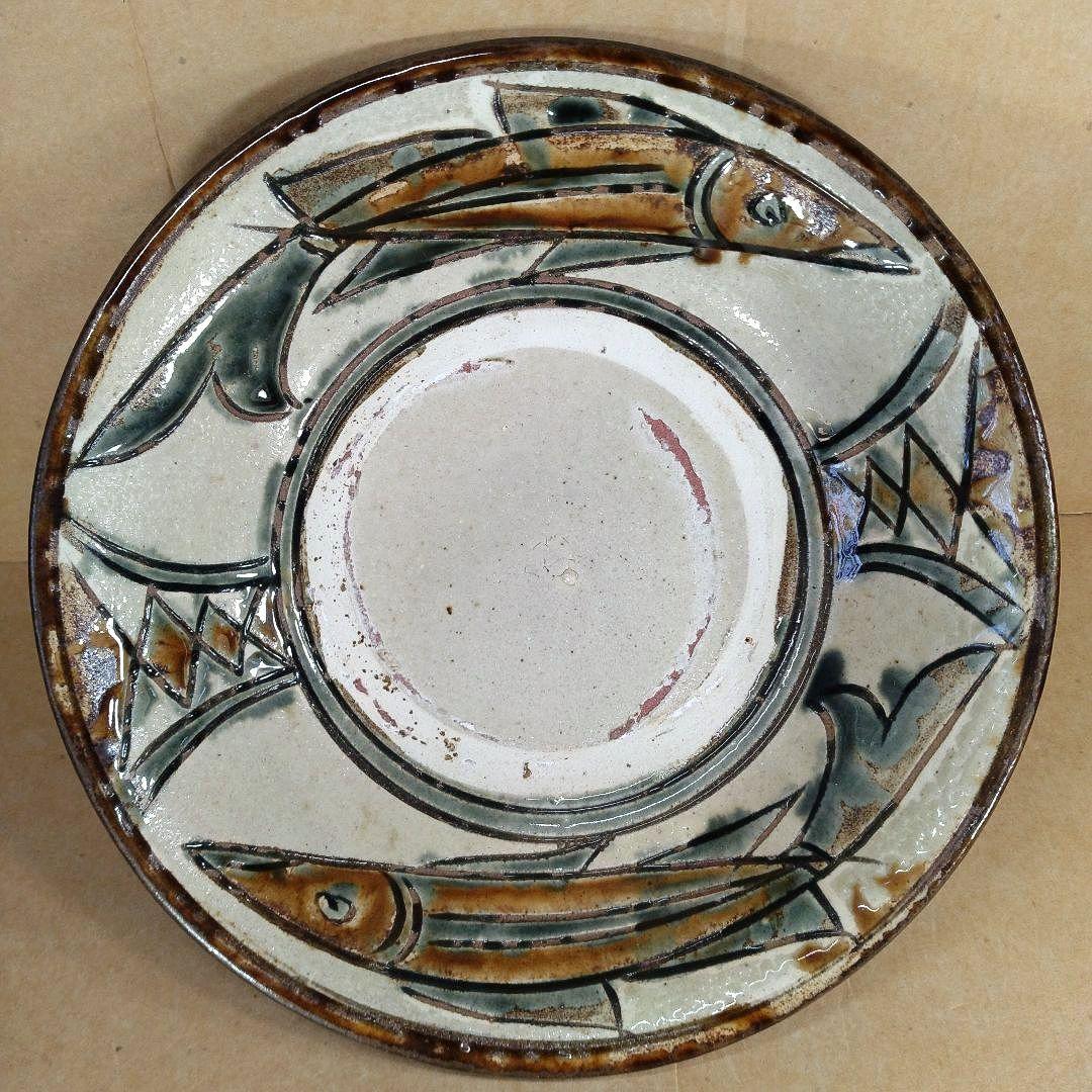【本物保証】金城次郎 魚紋鉢(魚,井桁文）共箱 栞 人間国宝 壷屋焼 w22㎝
