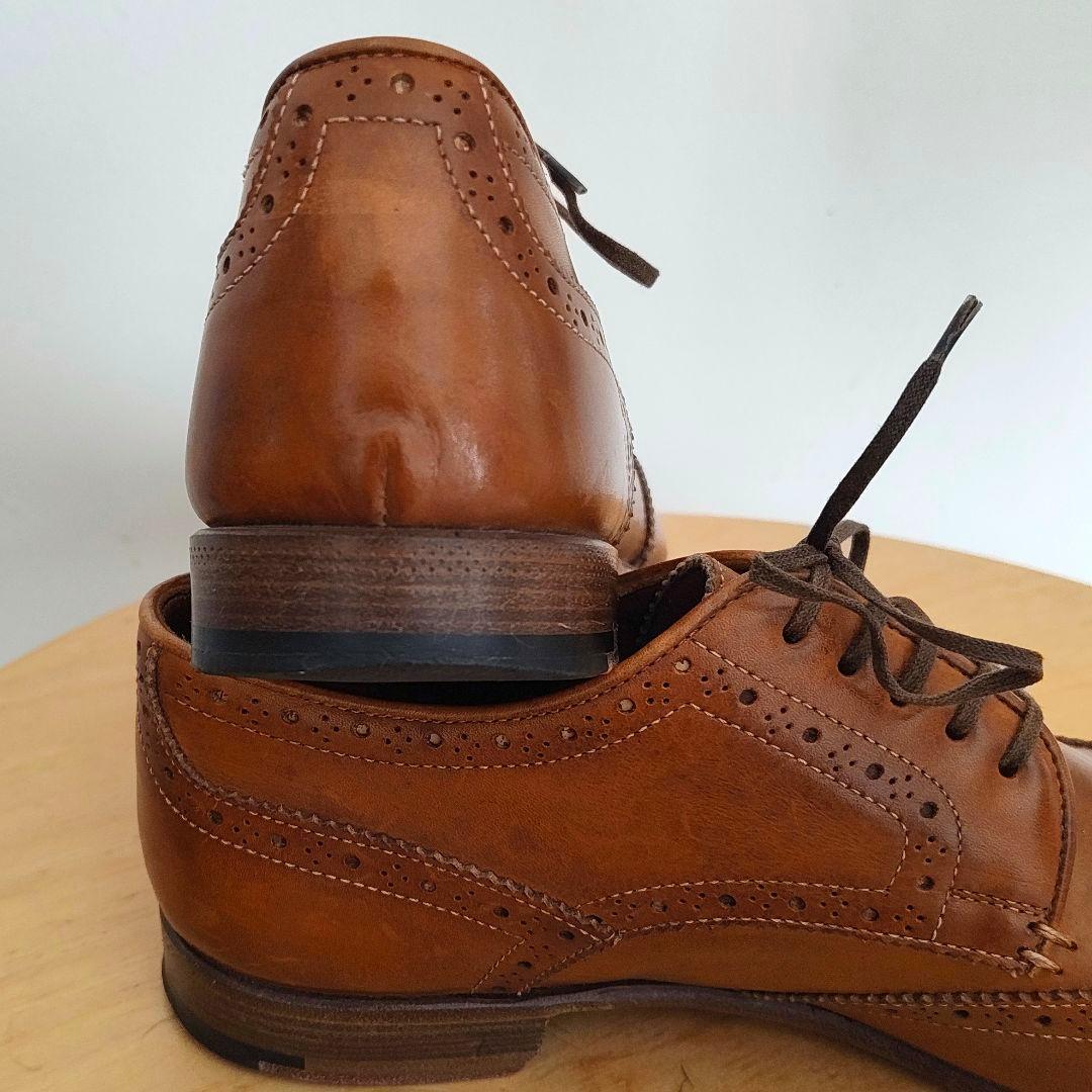 セルジオロッシ　ブラウン レザー ウィングチップ ドレスシューズ　レザーソール