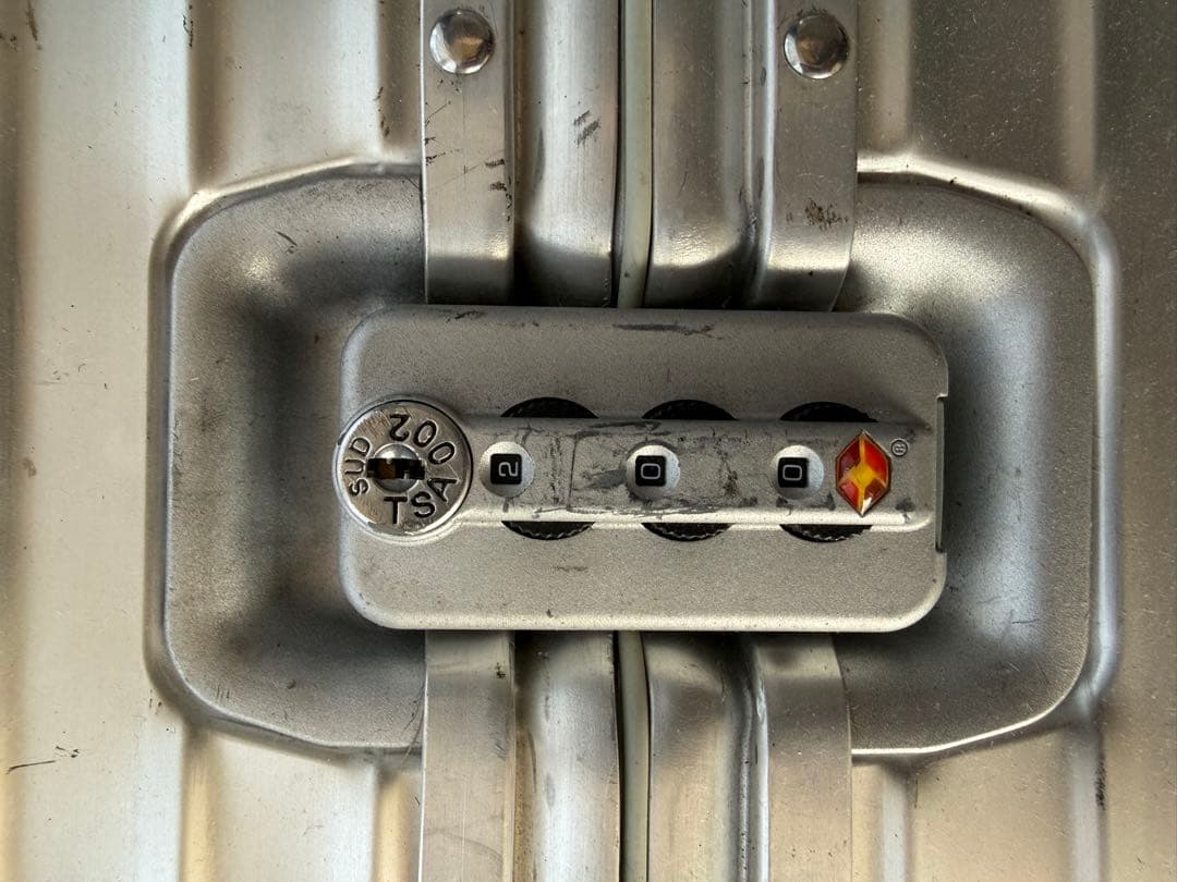 リモワトパーズ104L 四輪　青ロゴ