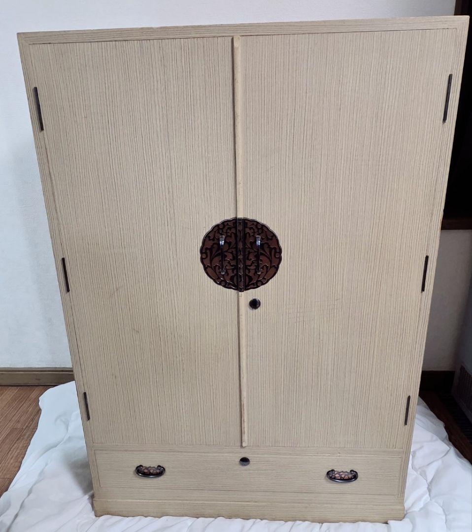 茨城県郷土工芸品　桐箪笥　伝シールあり。