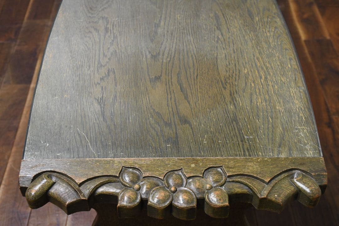 EIK67 神戸洋家具 伊藤家具 サイドテーブル オーク材 彫刻装飾 コーヒー