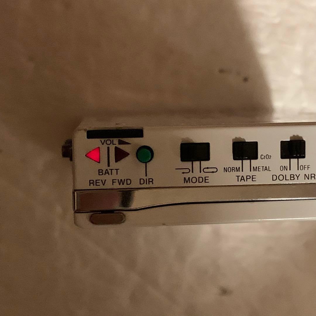 ジャンク ソニー SONY WM-501 カセット ウォークマン 壊れています