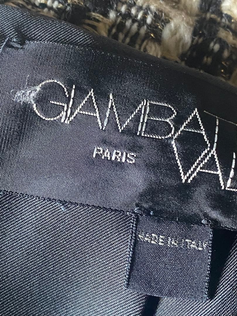 ジャンバティスタヴァリ　Giambattista Valli ジャケット