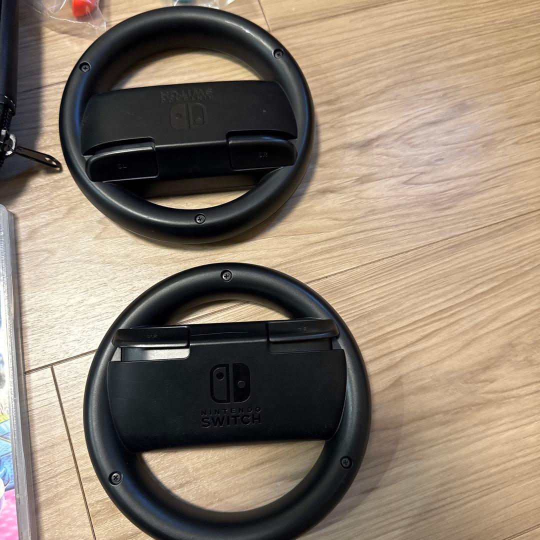 Nintendo Switch 本体セット 純正ケース・ハンドル2個・マリカ8付