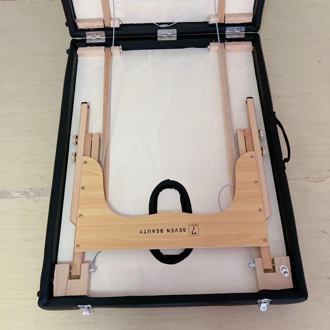 SEVEN BEAUTY 折りたたみ　エステベッド　マッサージベッド　ベッド