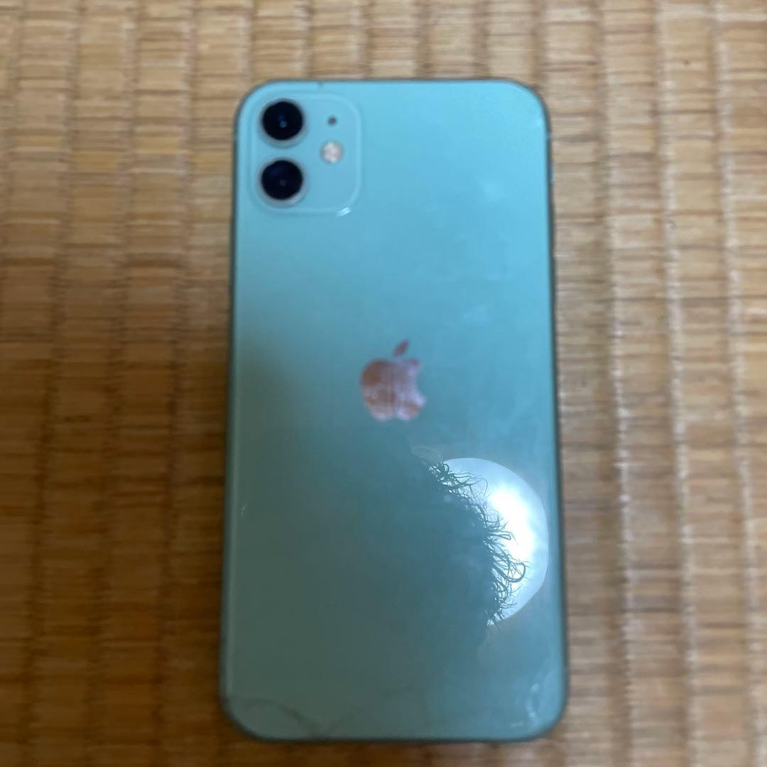 Apple iPhone 11 256GBミントグリーン 本体　背面割れ、傷あり