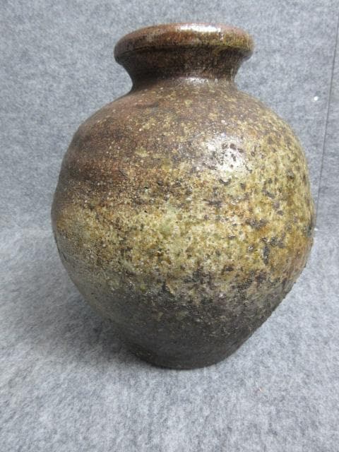 古信楽うずくまる壷 [B27363]