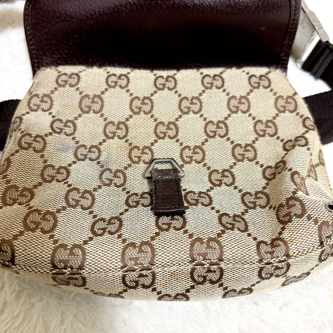 グッチ　ボディバッグ　ウエストポーチ　GG キャンバス　レザー　本革　ベージュ