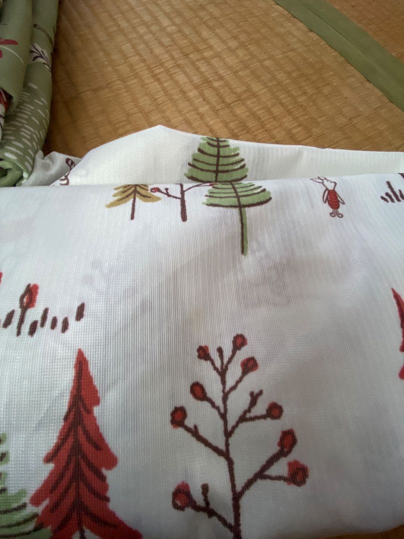 くまのプーさん　カーテン　4枚セット