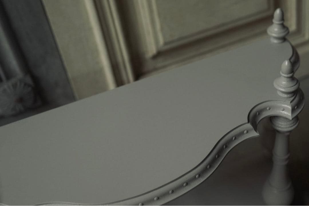 ナポレオンシェルフ装飾あり(アンティークグレー)