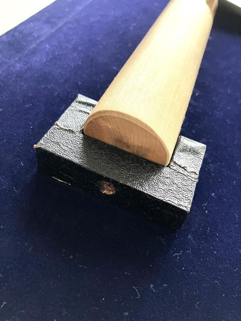 ①　特大出刃包丁　終始一貫（手彫り）魚へん（60文字）　額付き