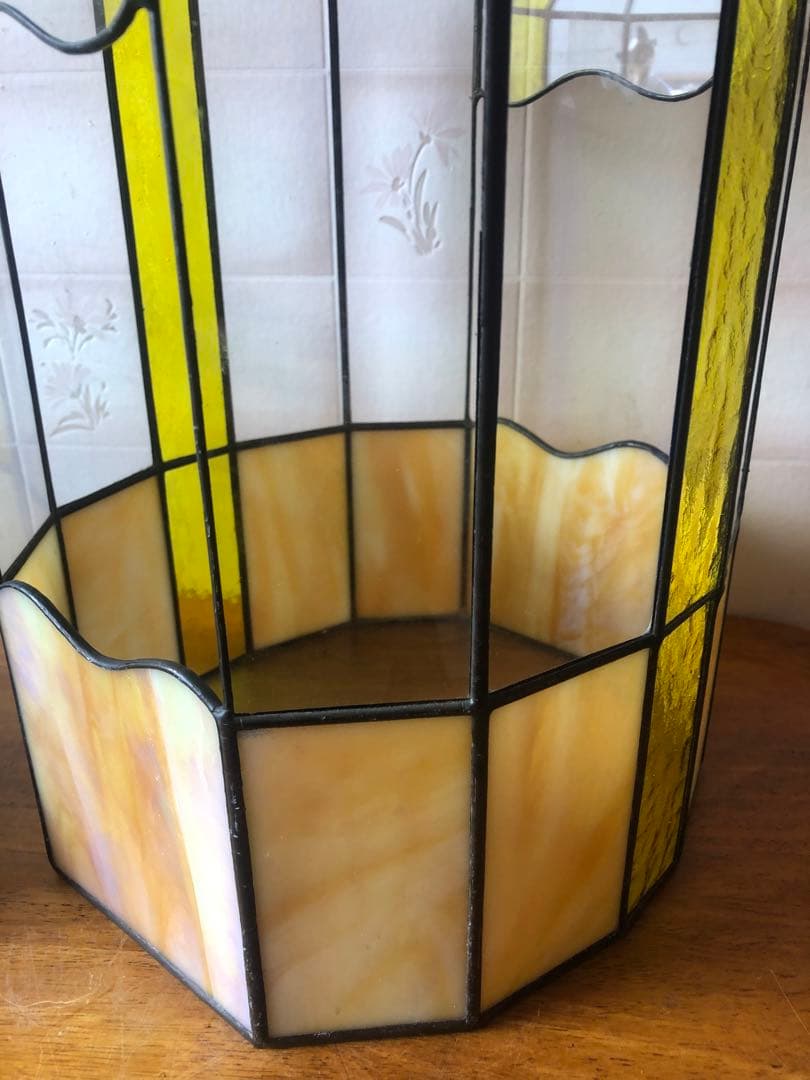 H ステンドグラス　ドーム型　鳥籠風　バードケース　アンティーク調　ガラスケース