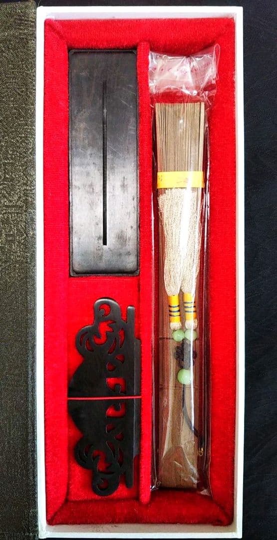 インテリア 美術品 工芸品 芸術品 置物 飾り 檀香 扇子 扇 うちわ